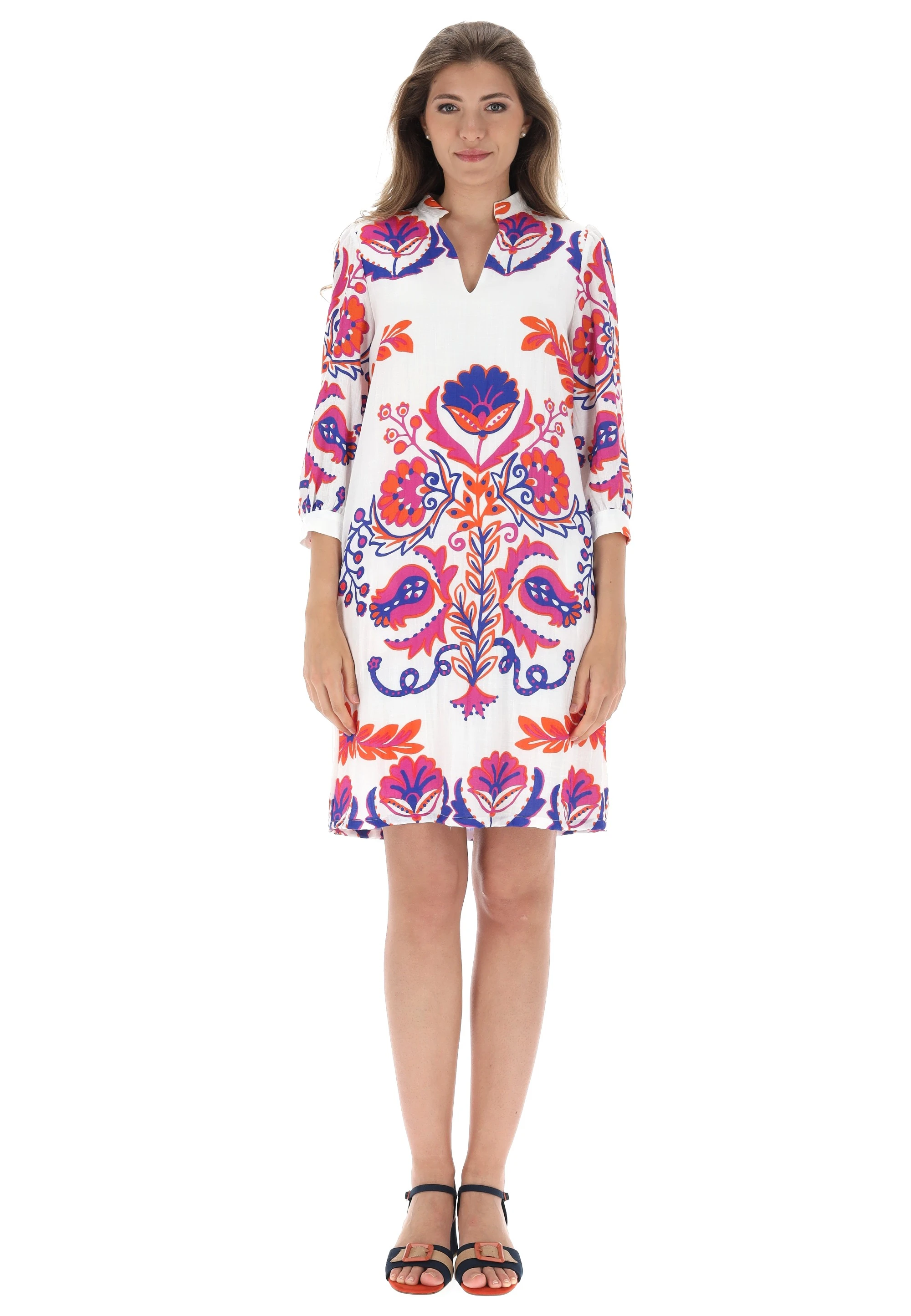 Look elegante con sandali bassi